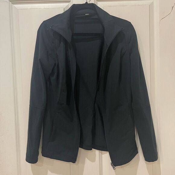 UNDERARMOUR ZIP Up Workout Sport Jacket! - Picture 4 of 13